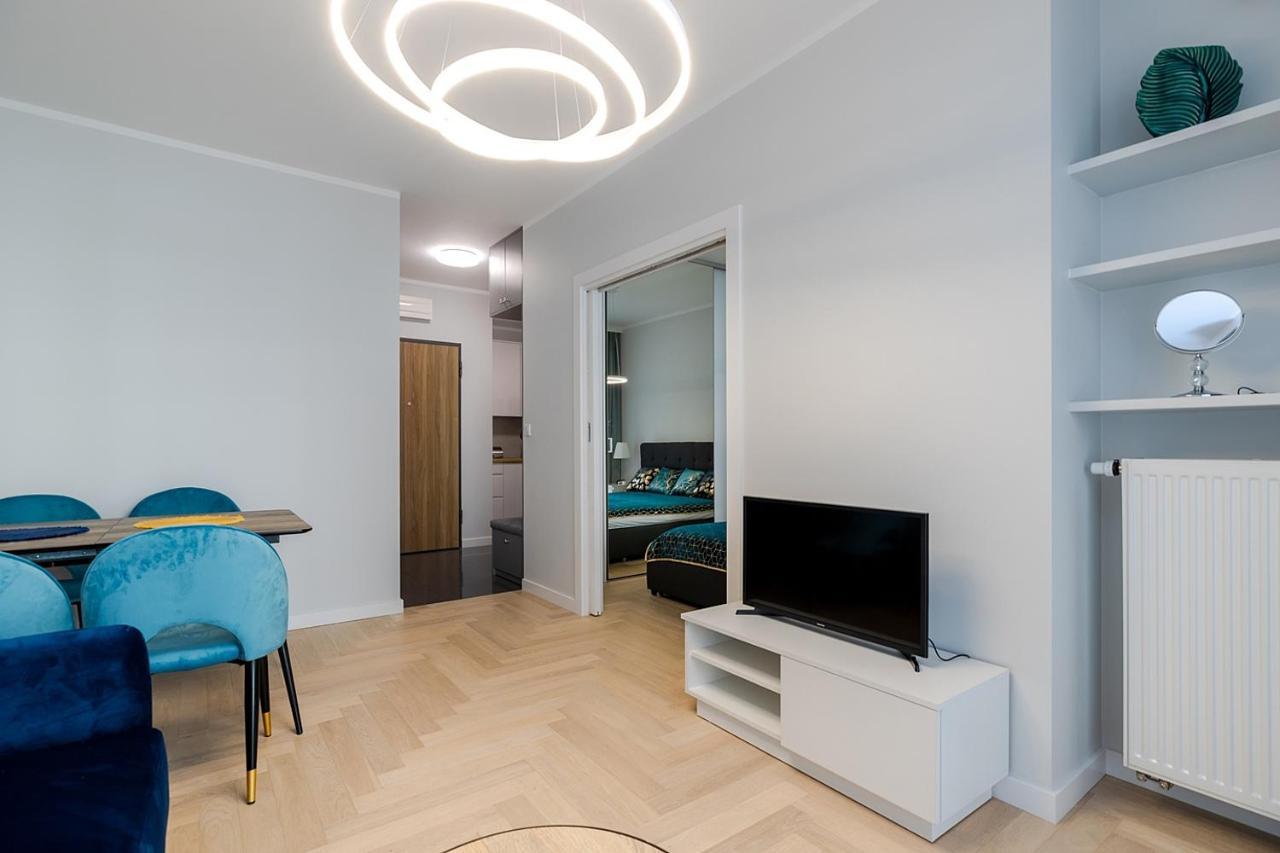 Wola Luxe Apartment 바르샤바 외부 사진